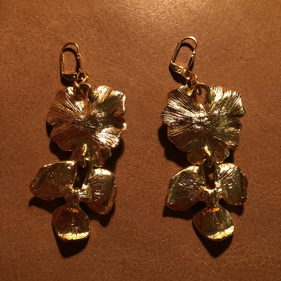 Enameled pansy flower earrings with rhinestones. - Picture 4 of 5